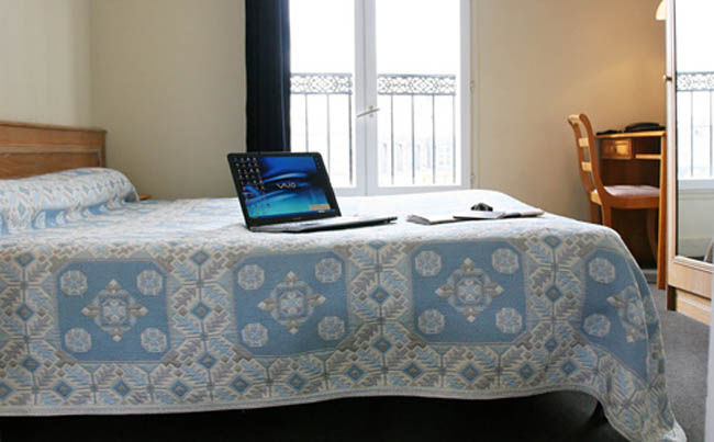 Americain Hotel Parijs